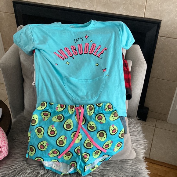 Pyjama pj bundle - Picture 2 of 4